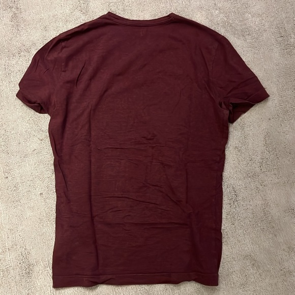 V neck shirt - Picture 3 of 3